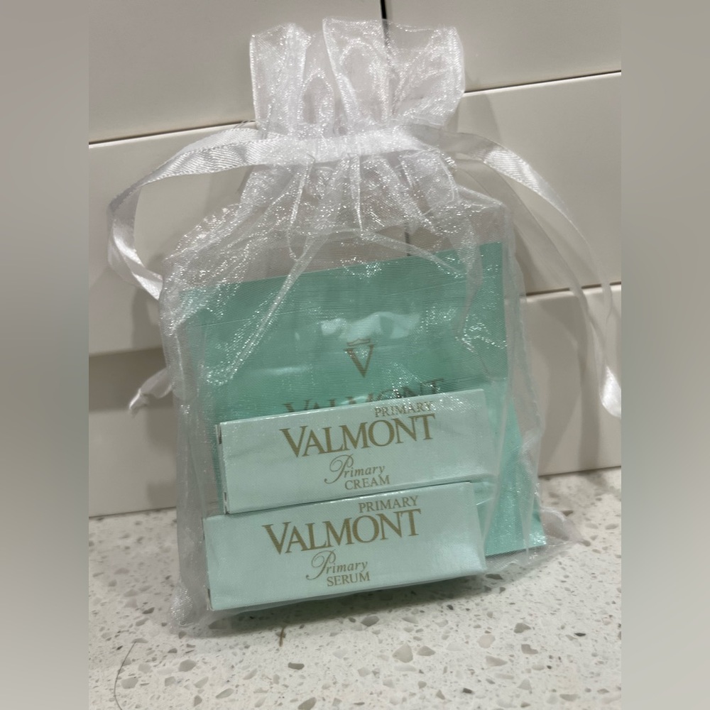 Valmont primary gift bags